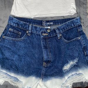 No boundaries Jean shorts